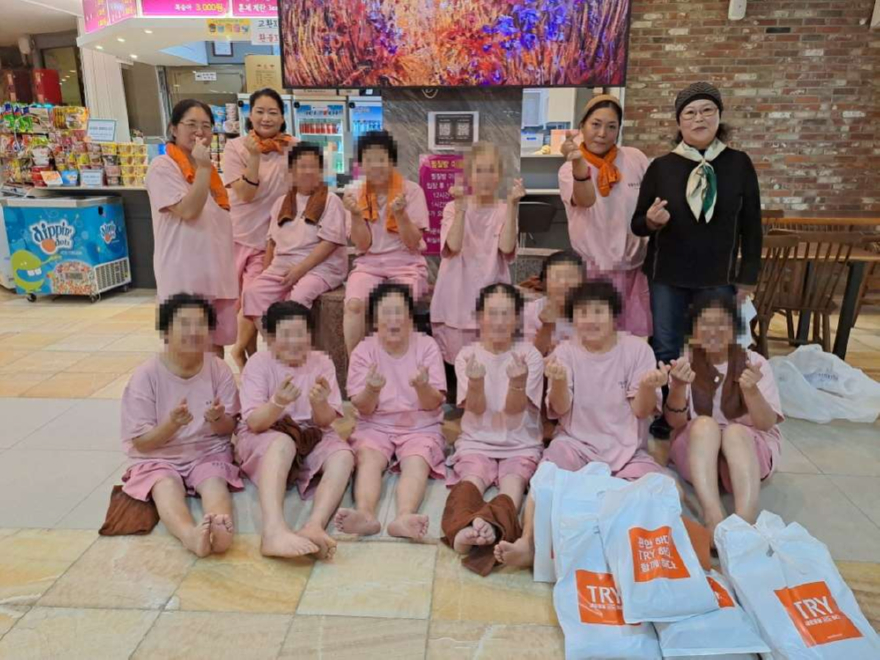 6.오산시새마을부녀회, 지역 어르신 대상 목욕봉사 실시.jpg