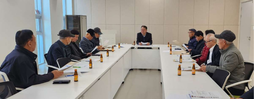 7.오산시 남촌동, 경로당 회장 간담회 개최…어르신 복지 의견 수렴.jpg
