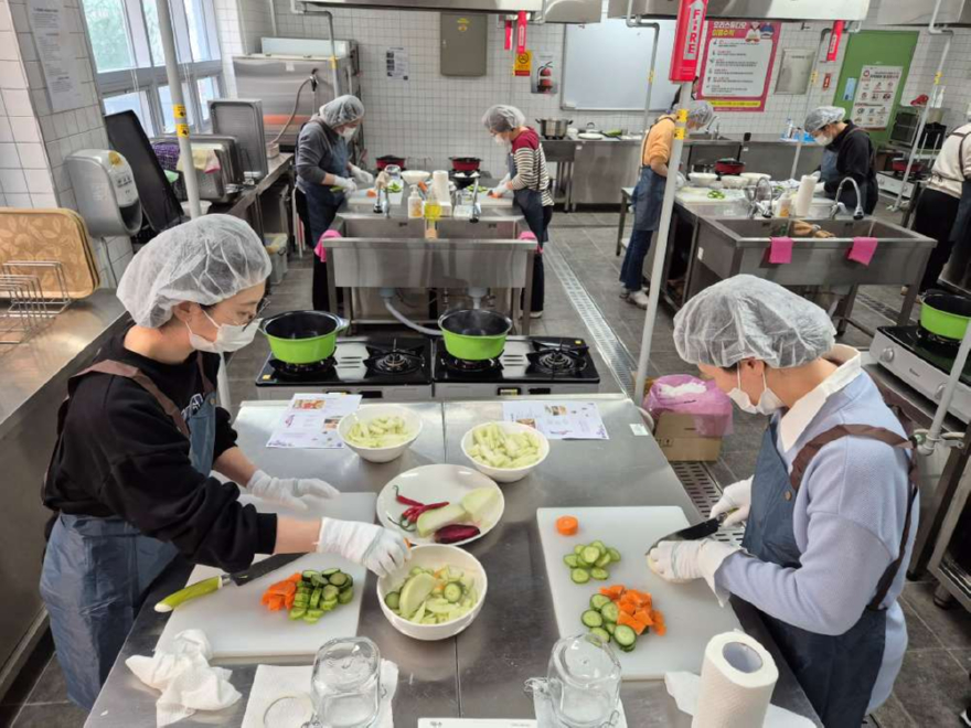260323_1.화성오산교육지원청_조리종사자 신규 연수 (1).jpeg
