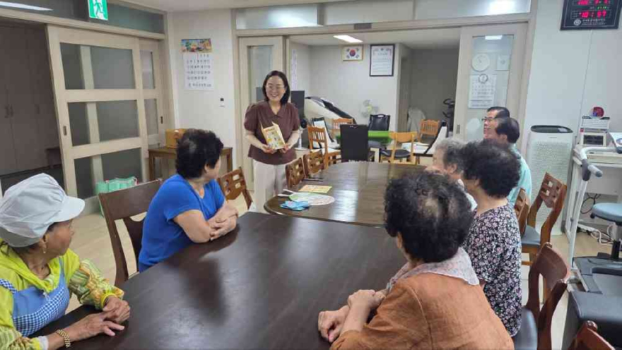 5.오산시 신장2동, 관내 경로당 23개소 폭염 대비 순회방문 완료.jpg