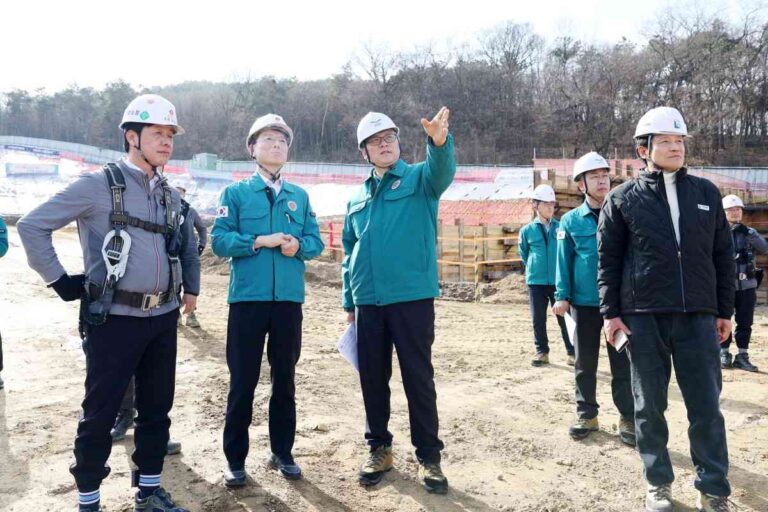 오산시, 해빙기 공동주택 건설현장 합동 안전점검 실시