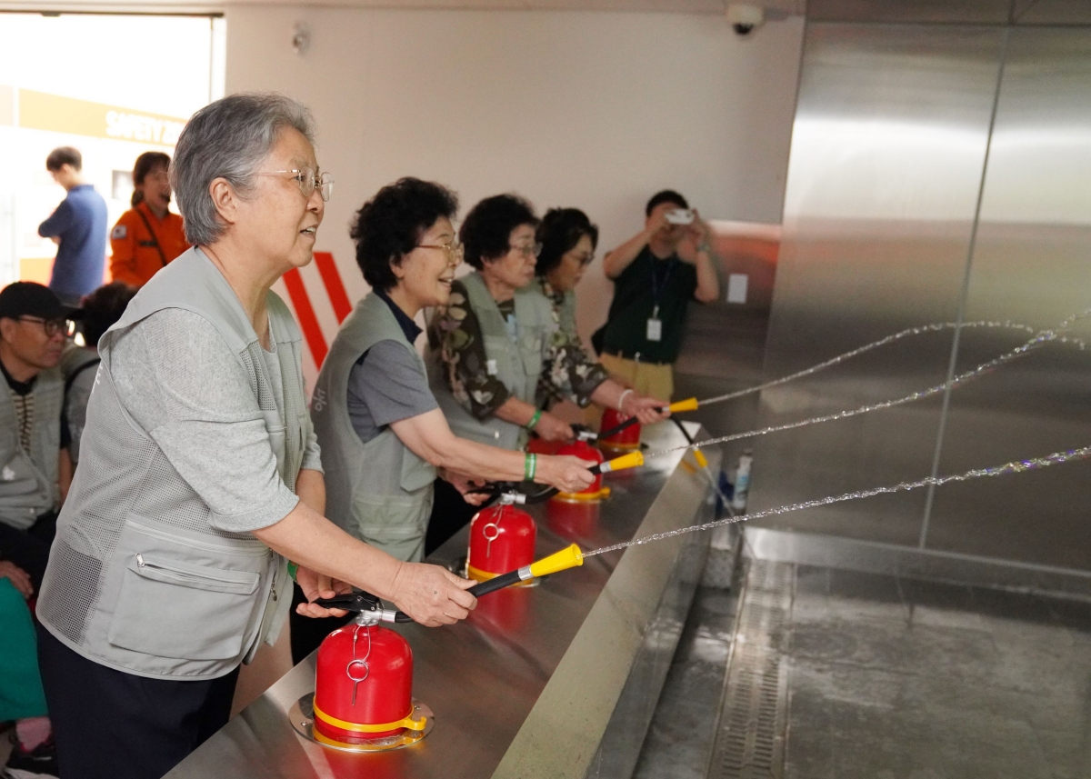 경기도 국민안전체험관, 오산노인종합복지관 소속 어르신과 함께하는 안전체험교육 프로그램 운영!
