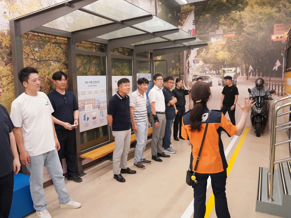 ‘재난현장으로 들어간 경찰공무원들!’